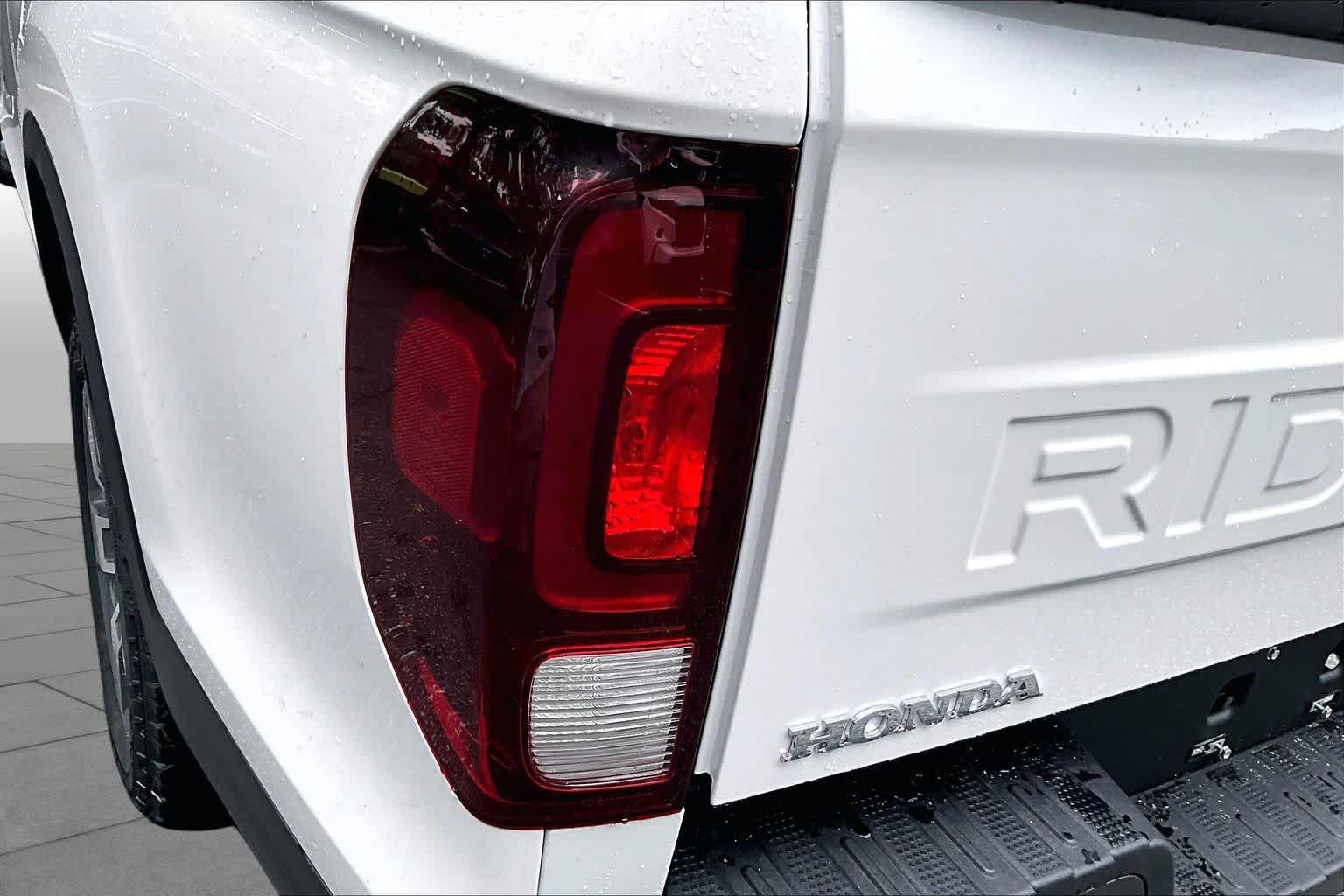 New 2026 Honda Ridgeline RTL image 12