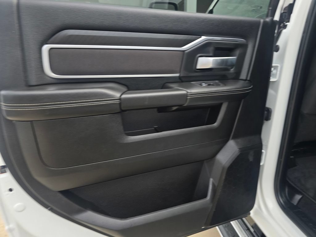 Used 2025 RAM 2500 Big Horn AWD/4WD image 14