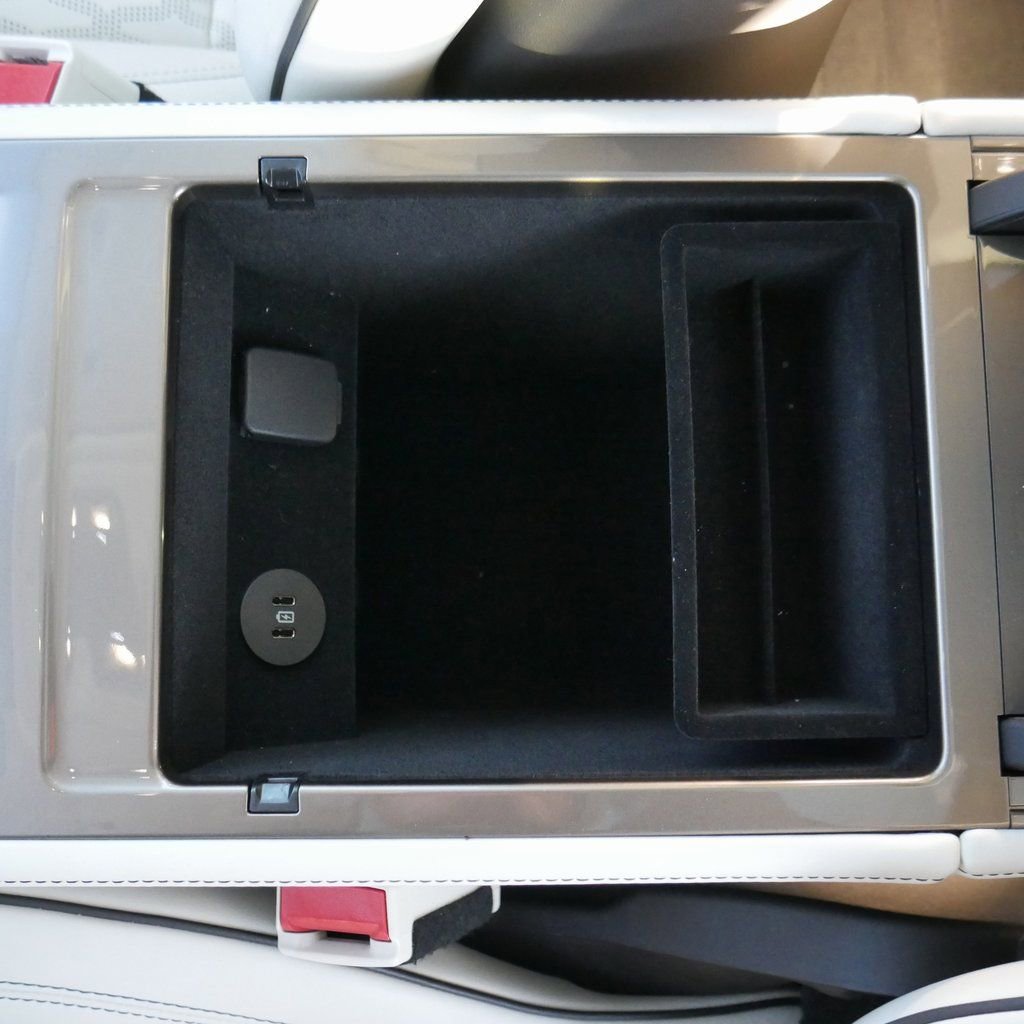 Used 2024 Lincoln Nautilus Black Label image 27