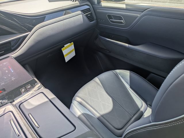 New 2026 INFINITI QX80 4WD w/ Sport Exterior Package image 18