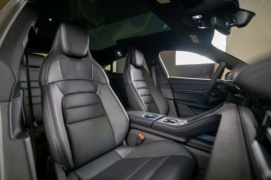 New 2026 Porsche Taycan image 22