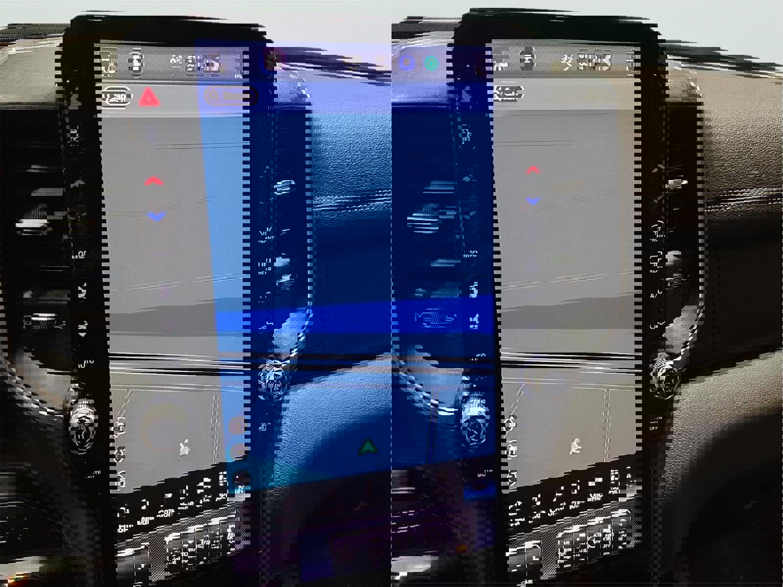 Used 2025 RAM 3500 Laramie w/ Max Tow Package image 17