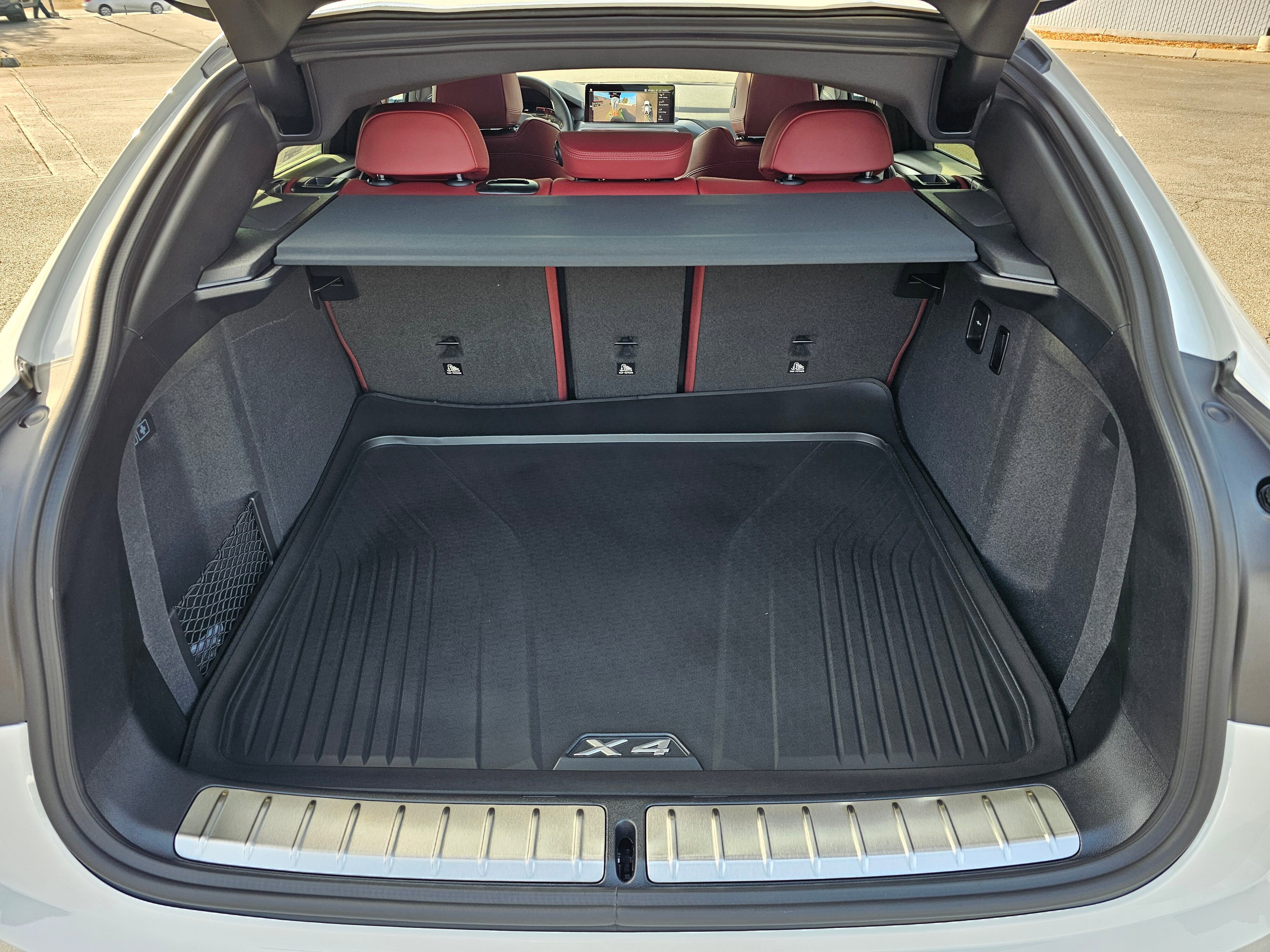 New 2025 BMW X4 xDrive30i w/ Premium Package image 30