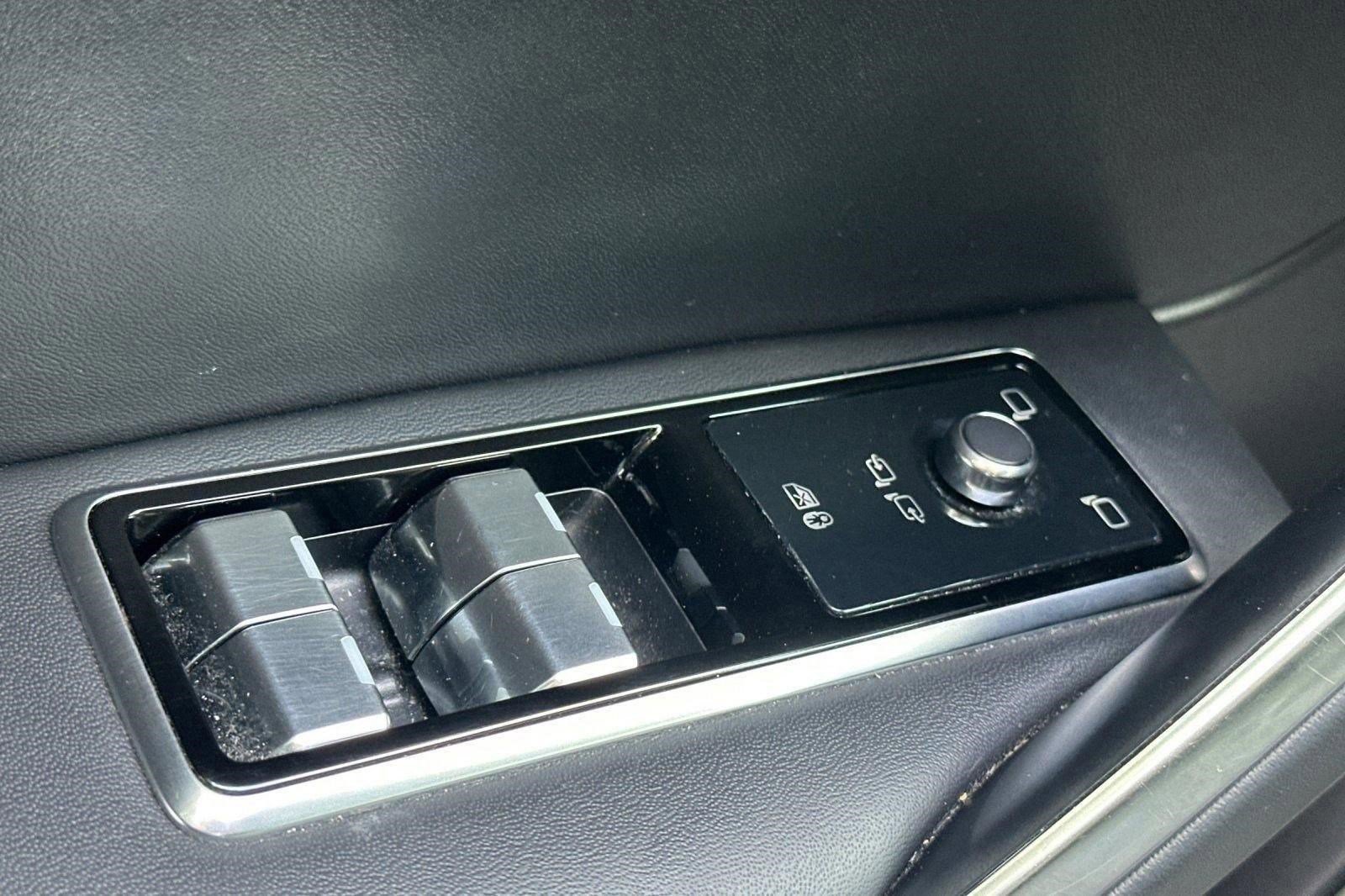 Used 2023 Jaguar F-PACE S image 13