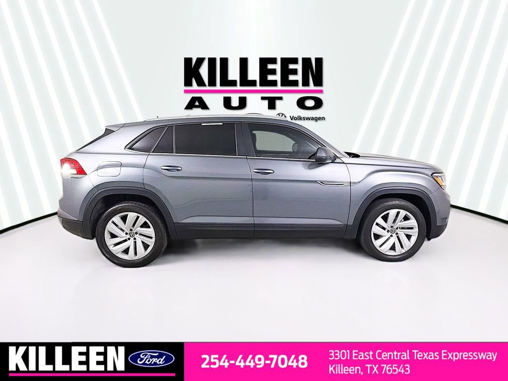 Used 2021 Volkswagen Atlas Cross Sport SE image 9