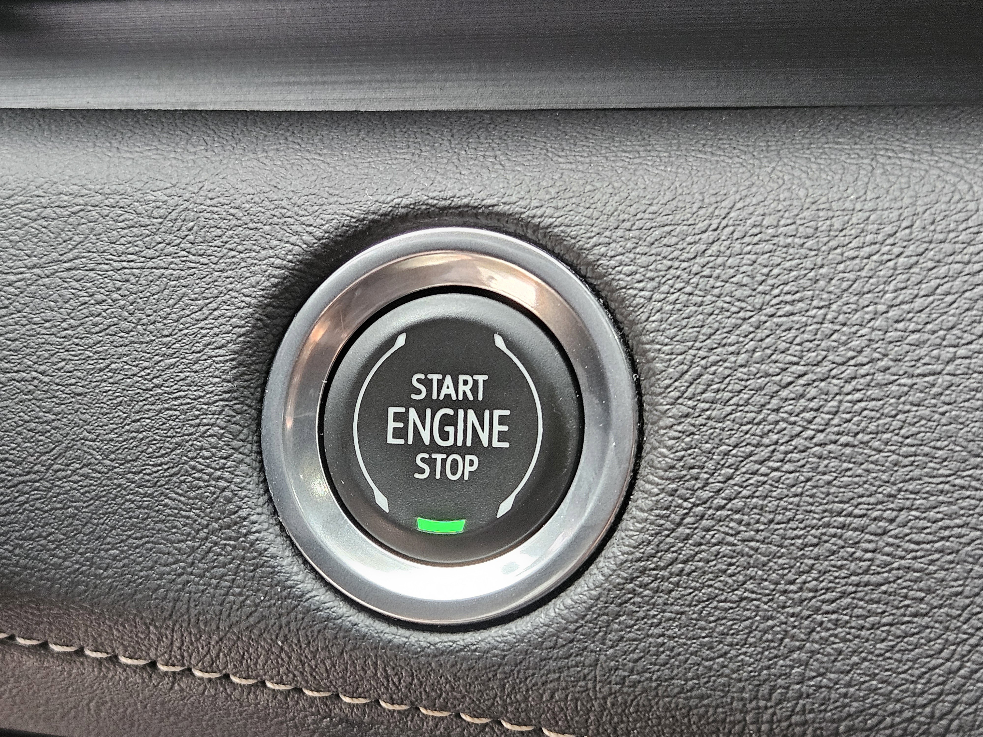 Certified 2023 Cadillac Escalade ESV Premium Luxury image 31