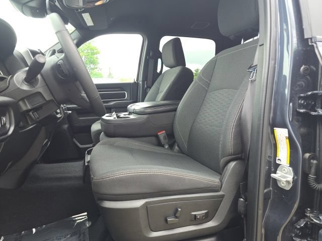 Certified 2025 RAM 2500 Big Horn AWD/4WD image 9