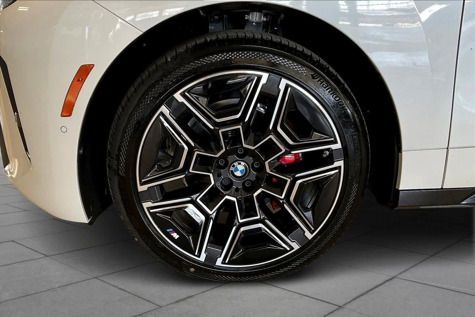 Used 2026 BMW iX xDrive45 w/ M Sport Package AWD/4WD image 11