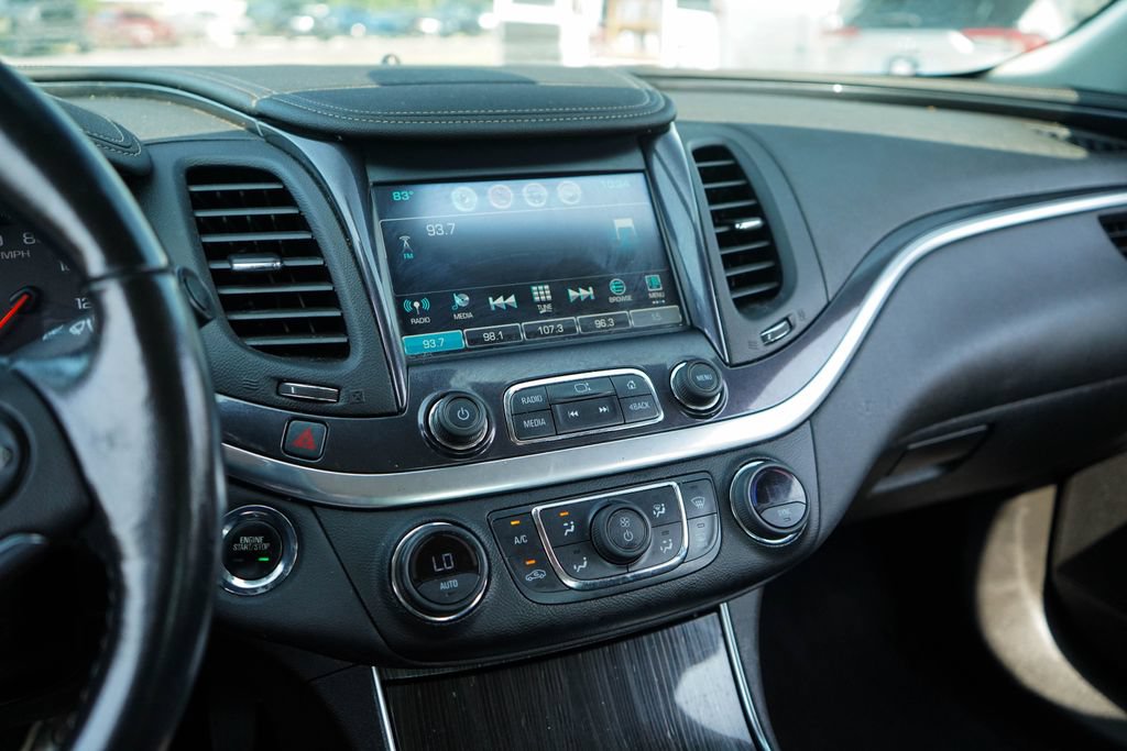 Used 2020 Chevrolet Impala LT FWD image 8