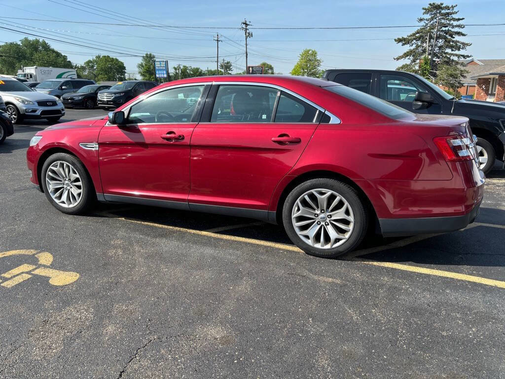 Used 2014 Ford Taurus Limited FWD image 6