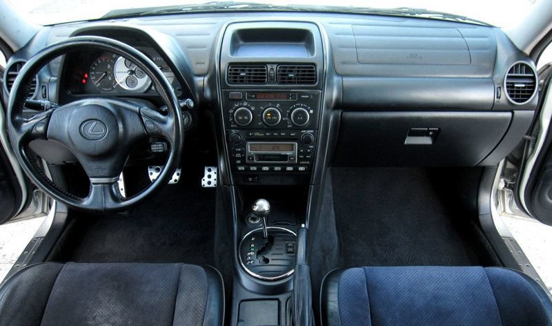 Used 2002 Lexus IS 300 RWD image 21