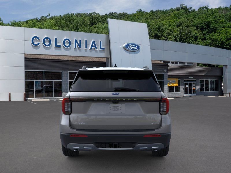 New 2026 Ford Explorer Active w/ Active Comfort Package AWD/4WD image 5