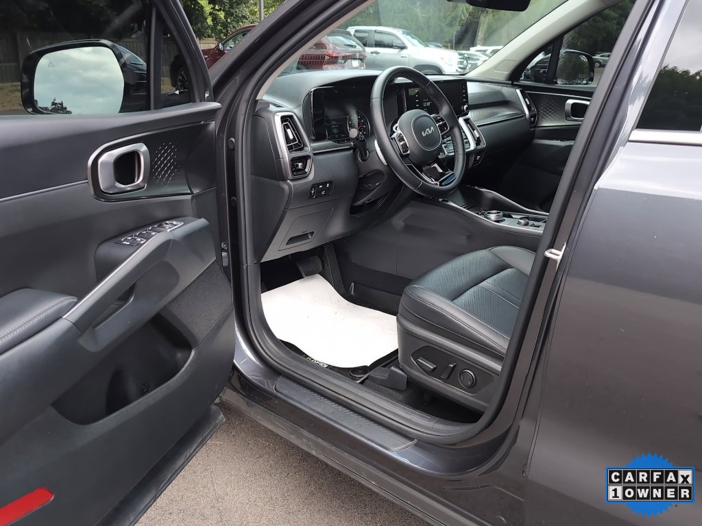 Used 2023 Kia Sorento EX image 64
