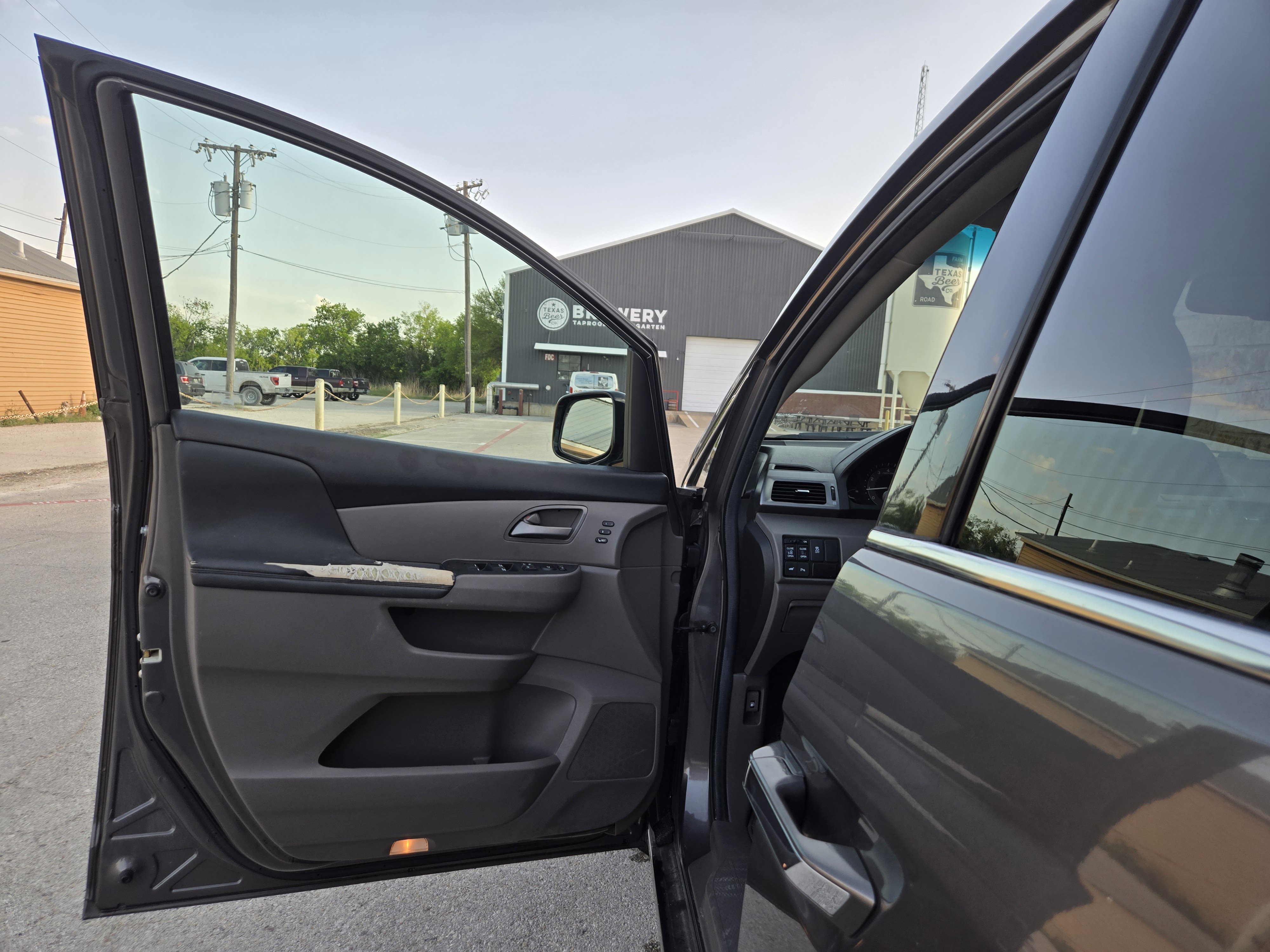 Used 2012 Honda Odyssey Touring image 4