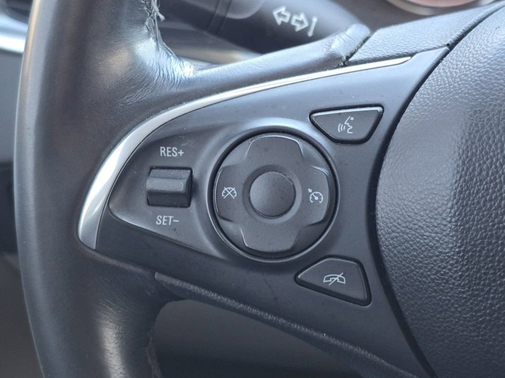 Used 2019 Buick Enclave Essence image 27