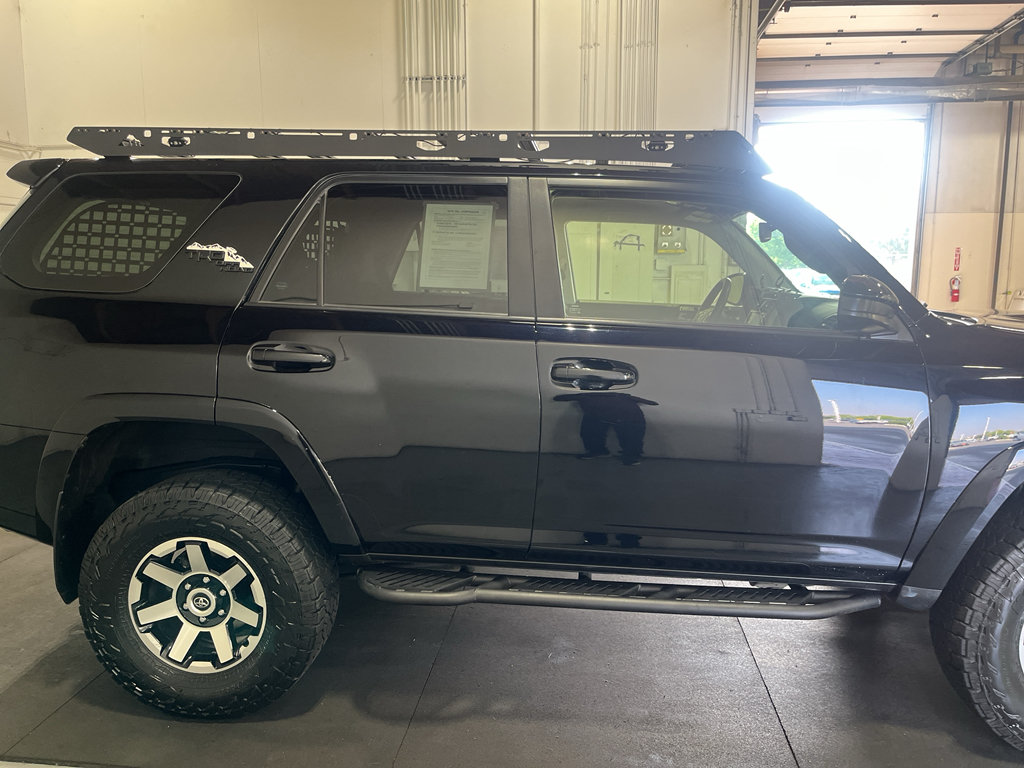 Used 2022 Toyota 4Runner TRD Off-Road AWD/4WD image 5