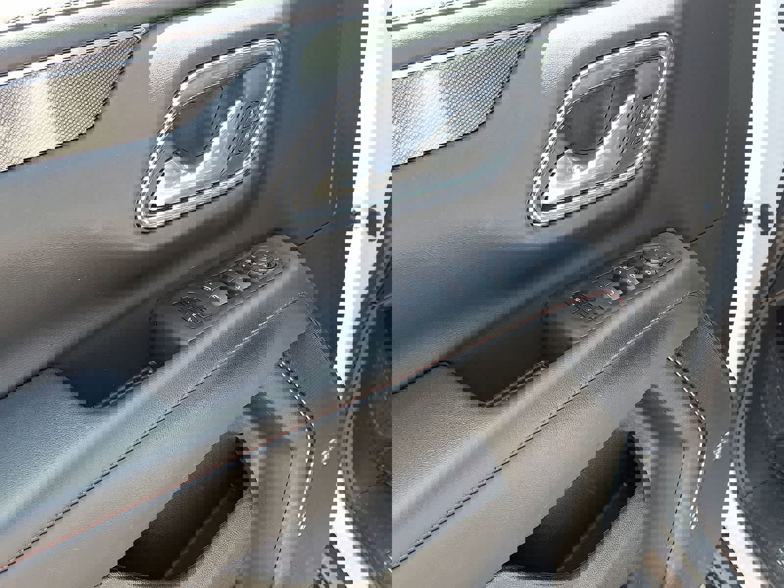 Used 2023 Chevrolet Tahoe RST w/ Luxury Package image 30