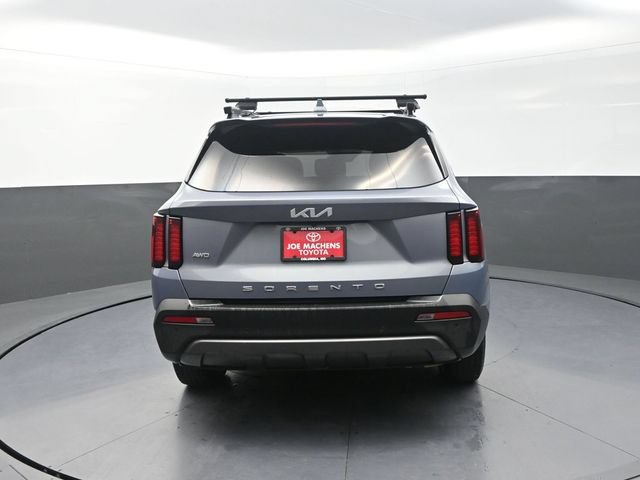 Used 2022 Kia Sorento S w/ Panoramic Sunroof Package AWD/4WD image 7