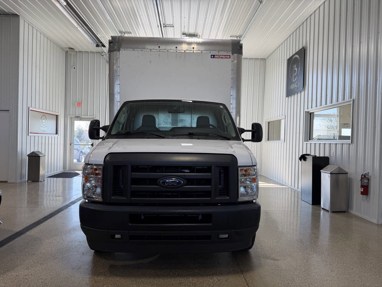 Used 2021 Ford E-450 and Econoline 450 Super Duty w/ Power Windows & Locks Group RWD image 7