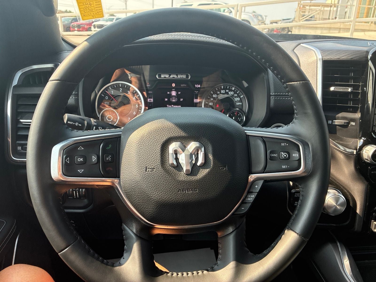 Used 2023 RAM 1500 Laramie AWD/4WD image 26