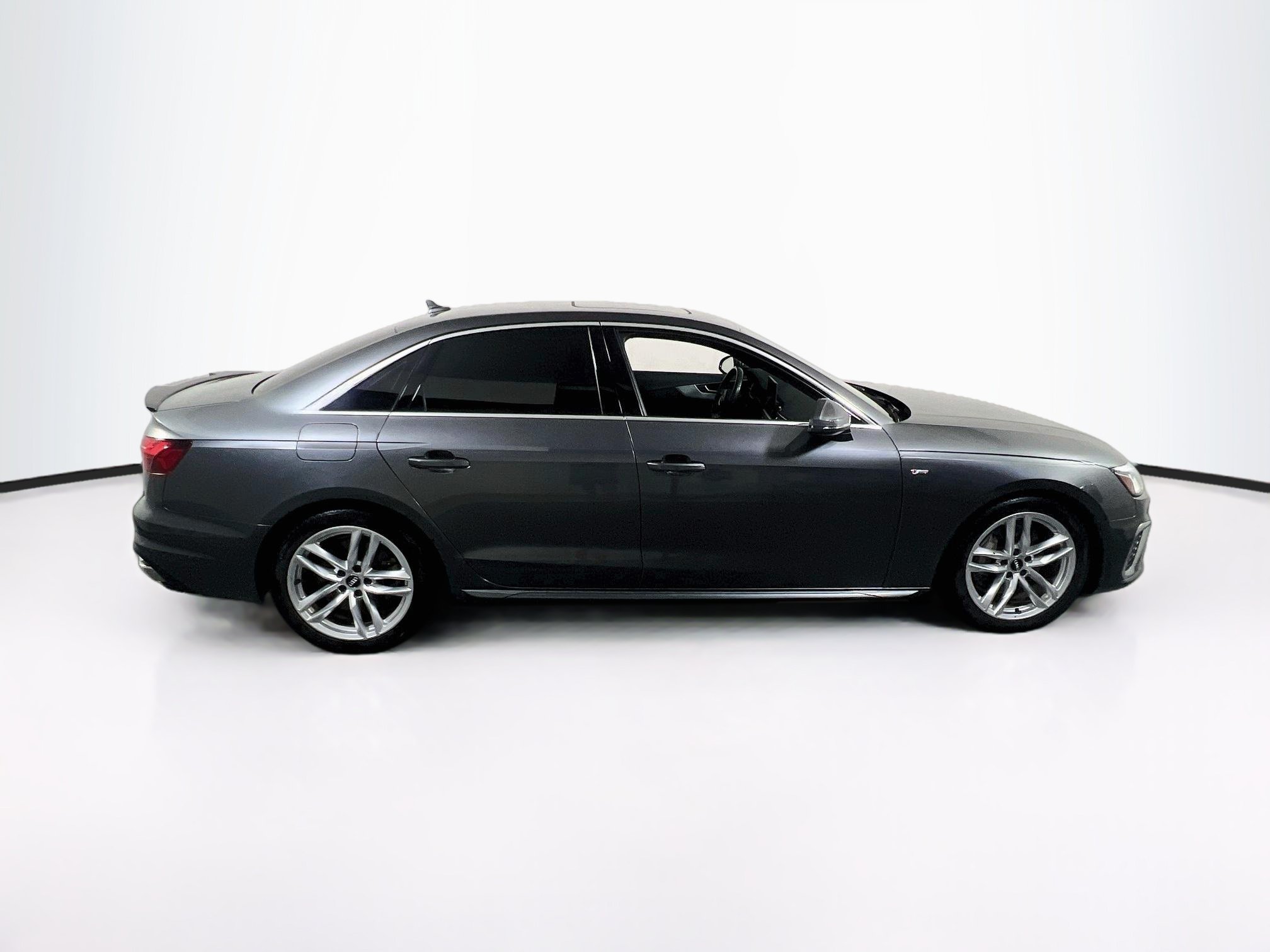 Used 2020 Audi A4 2.0T Premium Plus w/ Premium Plus Package AWD/4WD image 4