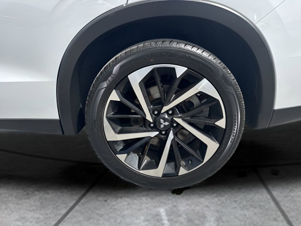 Used 2022 Mitsubishi Outlander ES FWD image 26