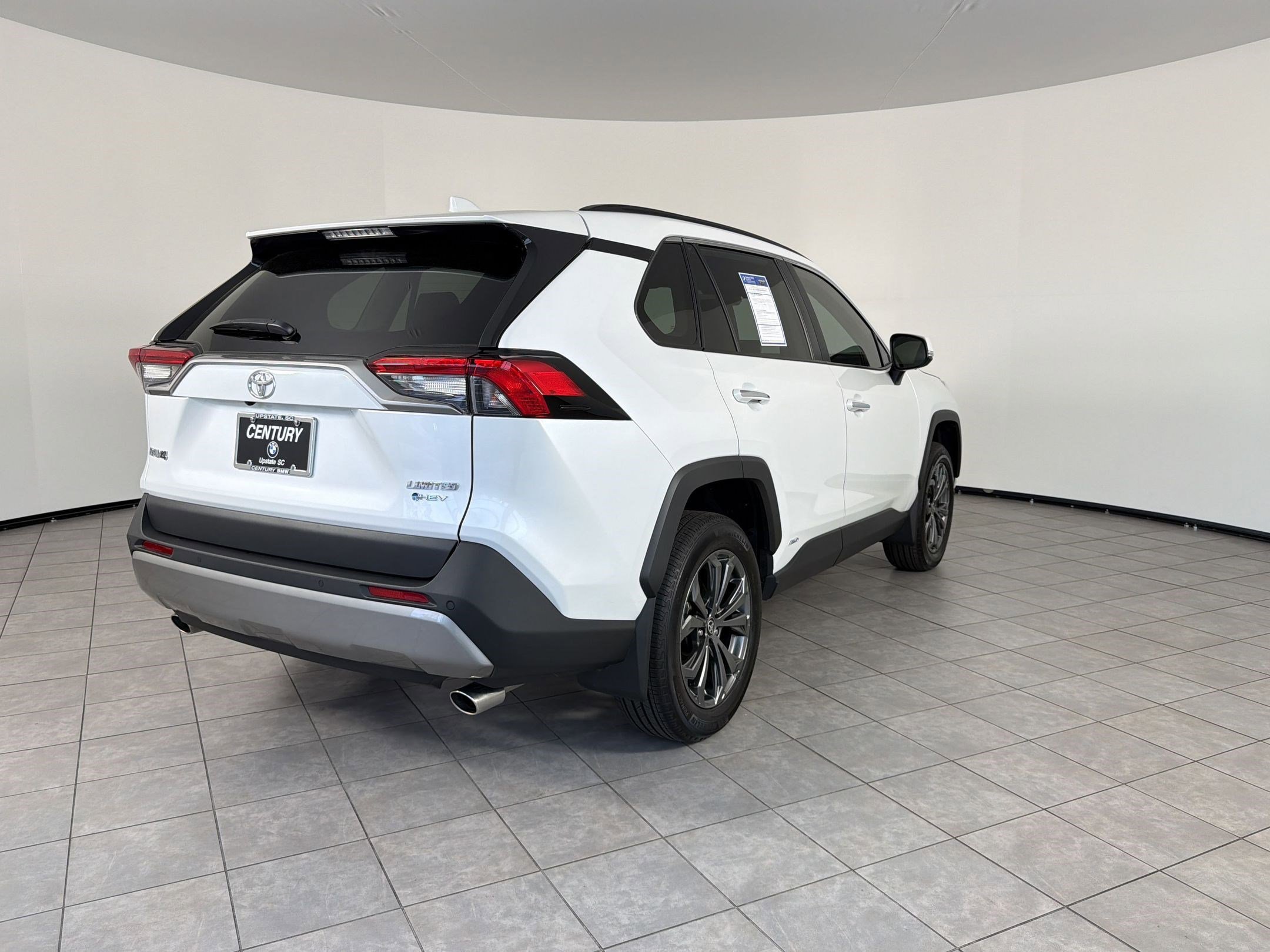Used 2025 Toyota RAV4 Limited AWD/4WD image 9
