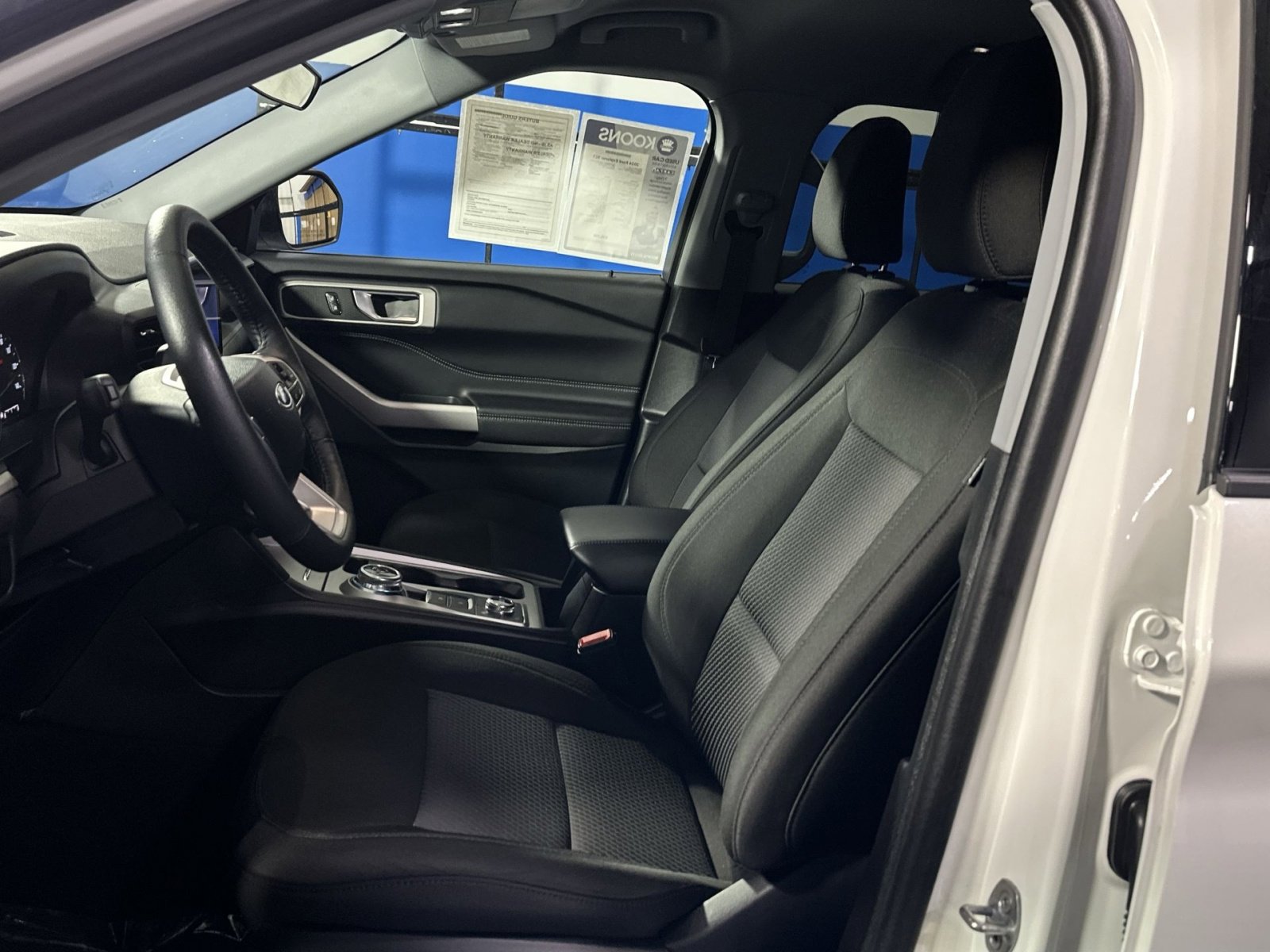 Used 2024 Ford Explorer XLT w/ Class IV Trailer Tow Package image 13