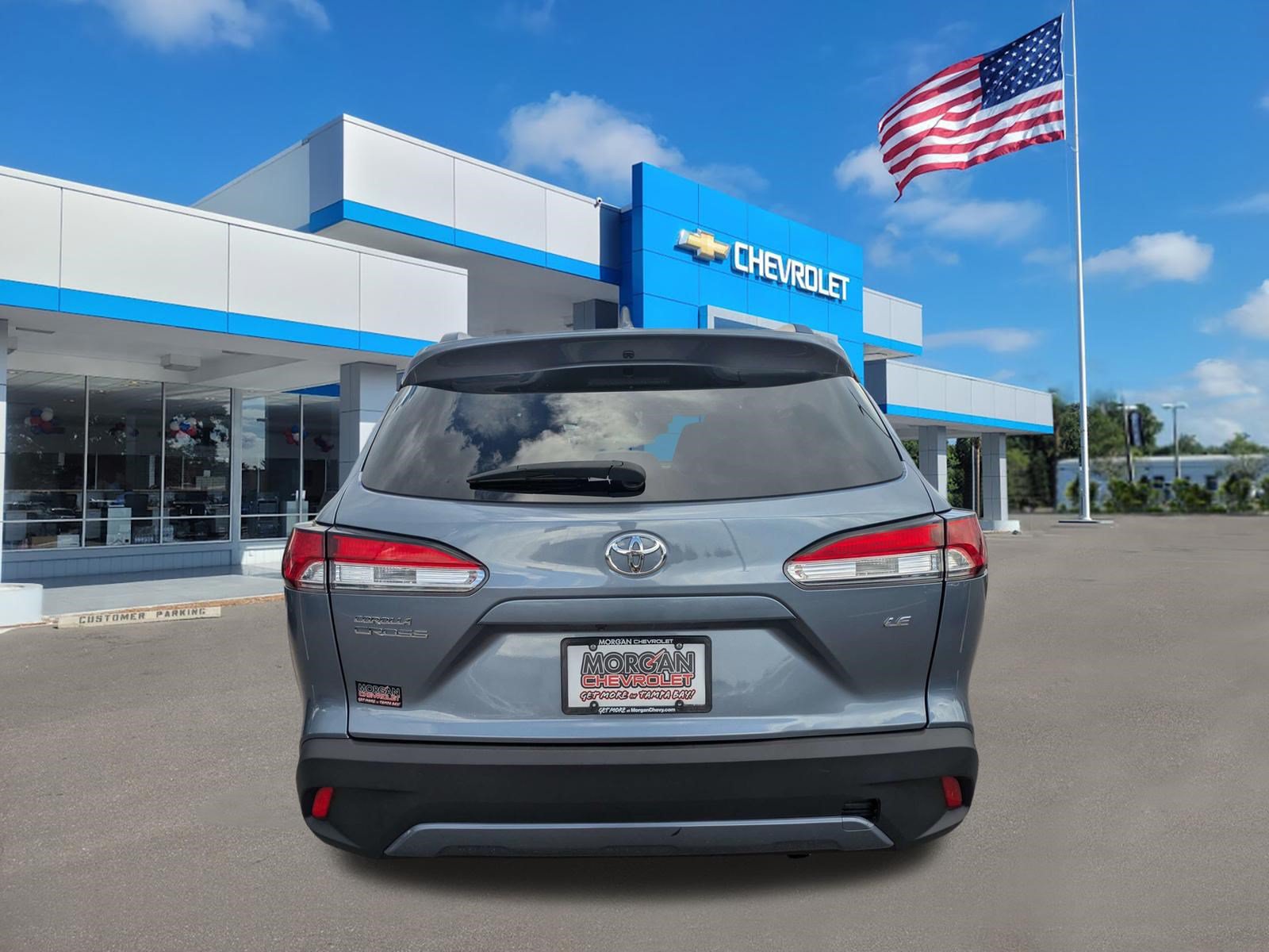 Used 2023 Toyota Corolla Cross LE FWD image 4