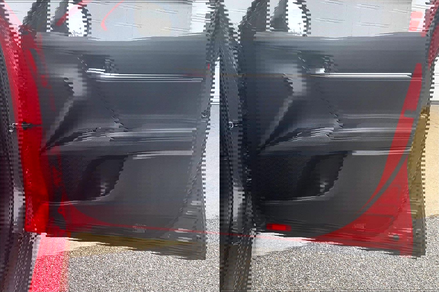 Used 2020 Toyota Camry SE image 29