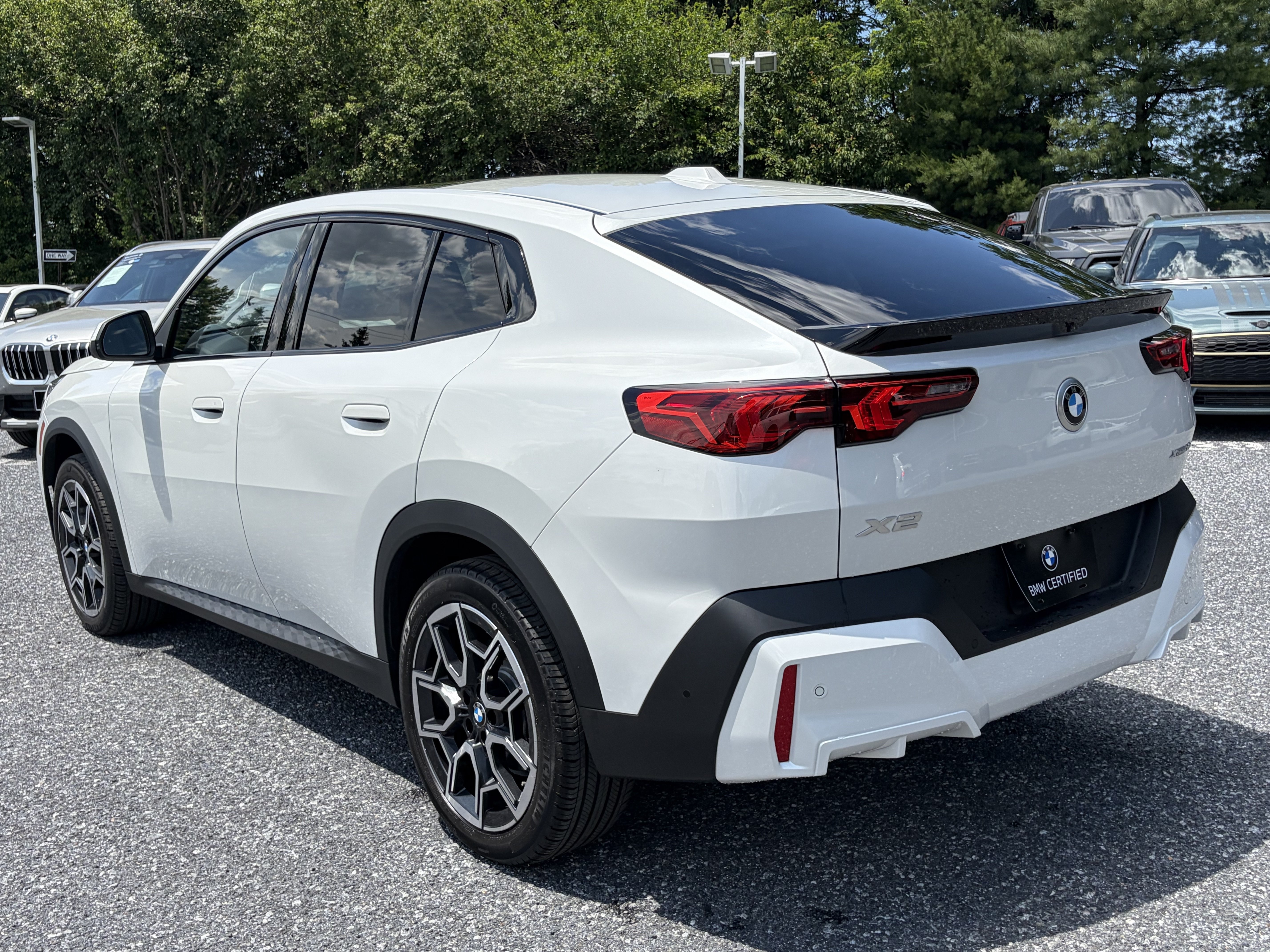 Certified 2025 BMW X2 xDrive28i AWD/4WD image 5