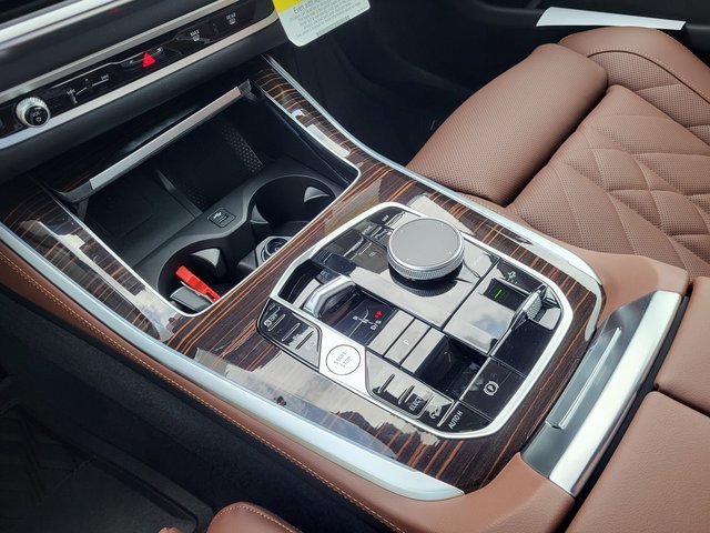 New 2026 BMW X5 xDrive50e w/ Premium Package image 21