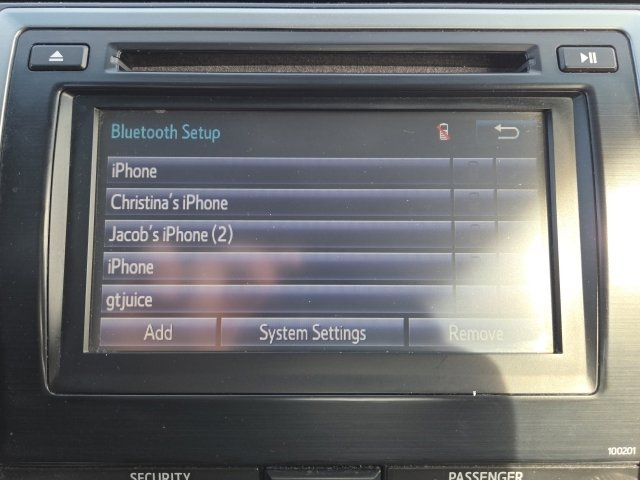 Used 2014 Toyota Camry L image 16