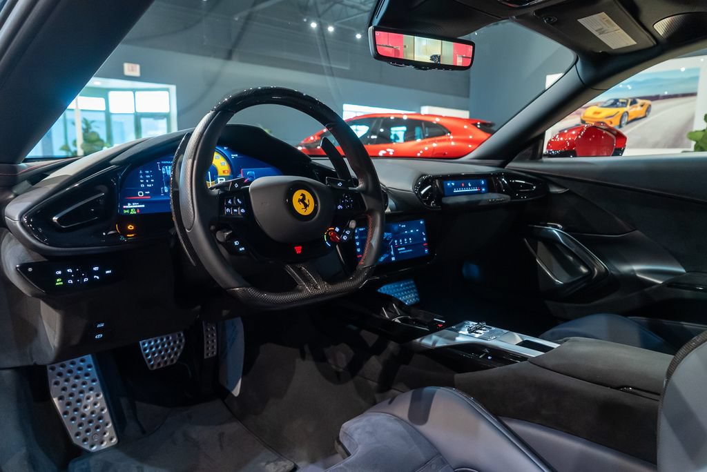 Certified 2025 Ferrari 12Cilindri RWD image 28