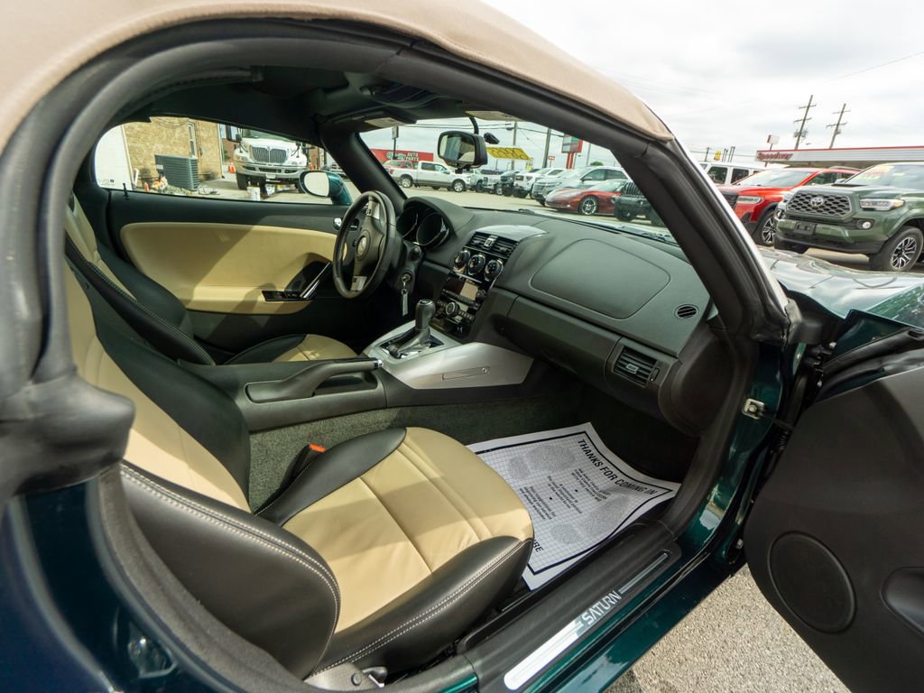 Used 2007 Saturn Sky w/ Premium Trim Pkg image 19