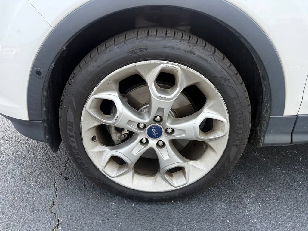 Used 2016 Ford Escape Titanium w/ Equipment Group 301A AWD/4WD image 13