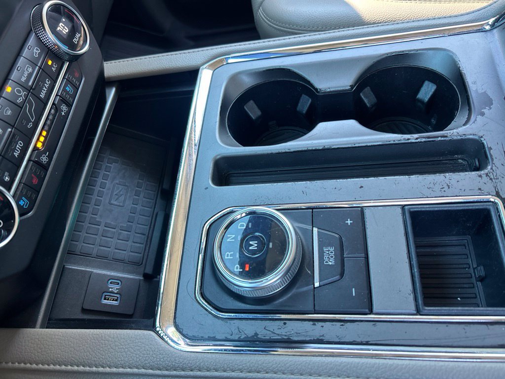 Used 2020 Ford Expedition Max XLT w/ Equipment Group 202A RWD image 40