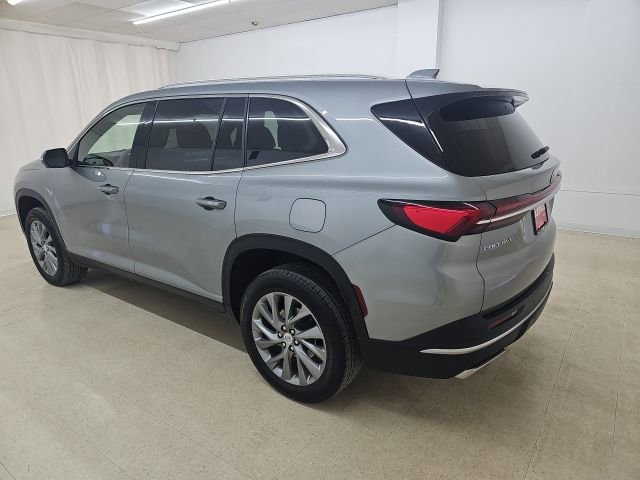 Used 2025 Buick Enclave Preferred image 15