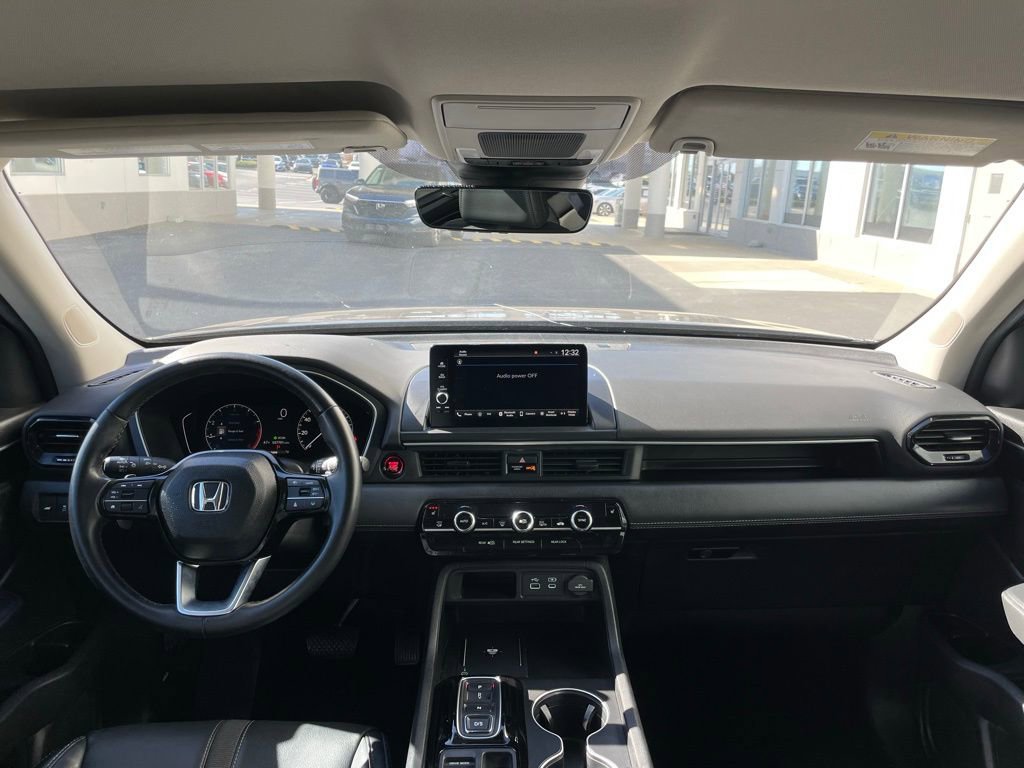 Certified 2025 Honda Pilot EX-L image 10