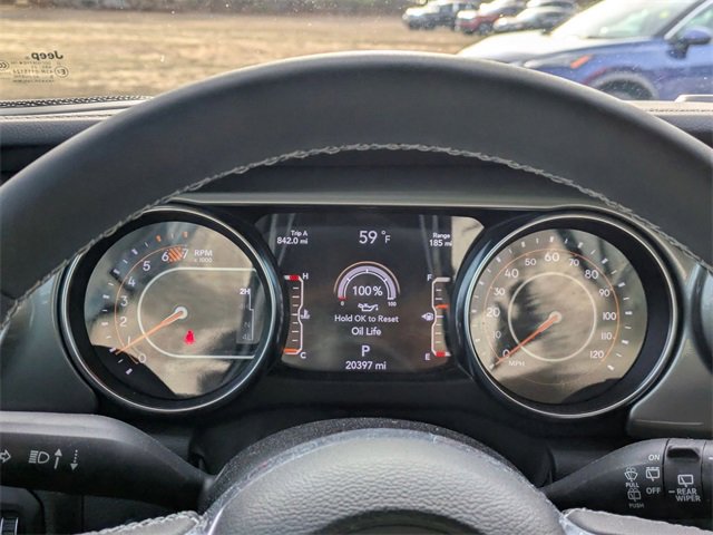 Used 2023 Jeep Wrangler Sahara w/ Cold Weather Group image 18