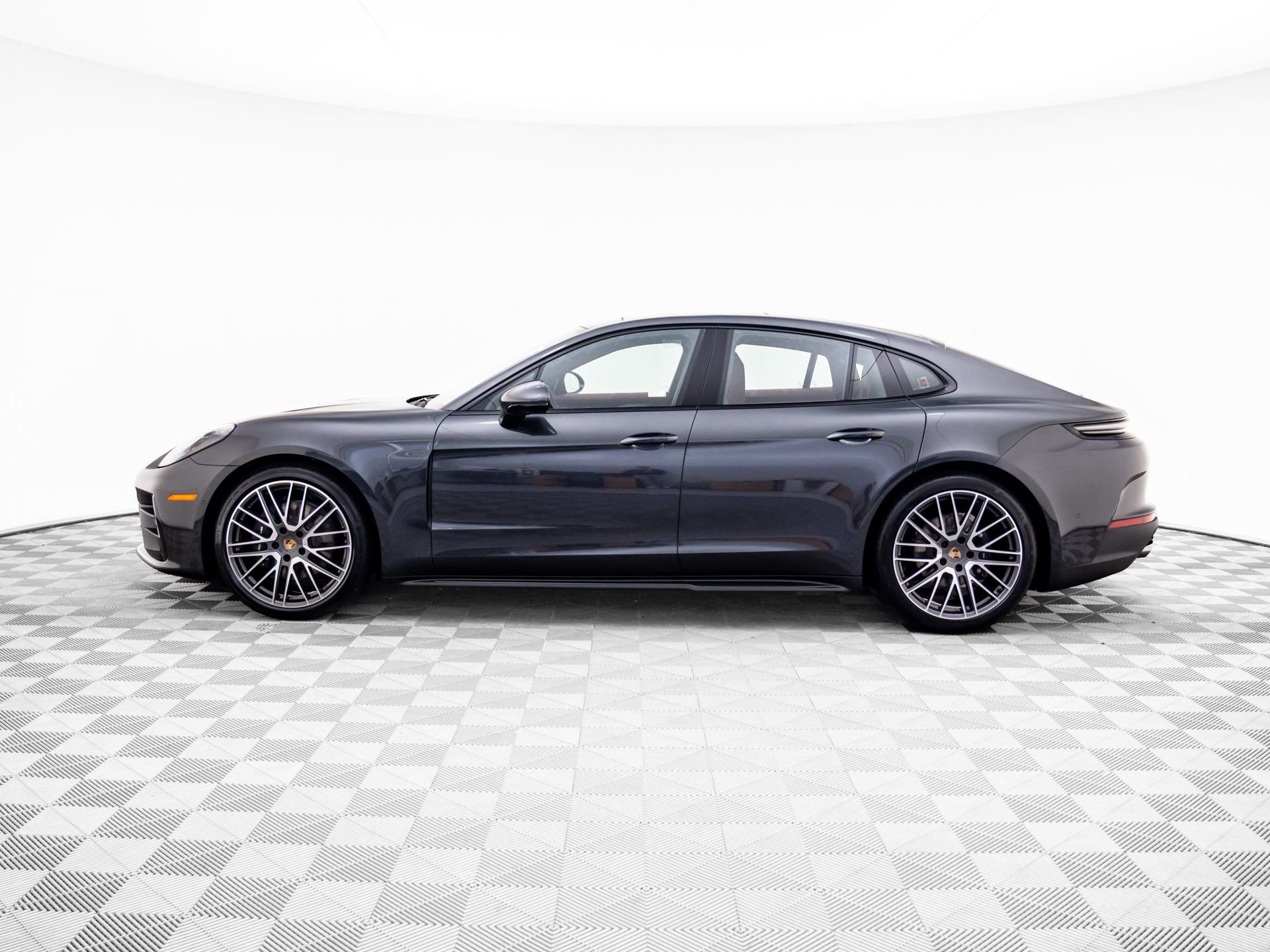 New 2026 Porsche Panamera 4 video 2