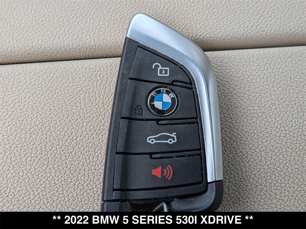Certified 2022 BMW 530i xDrive w/ Premium Package image 31