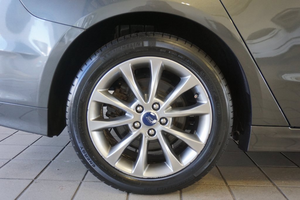 Used 2017 Ford Fusion S image 29