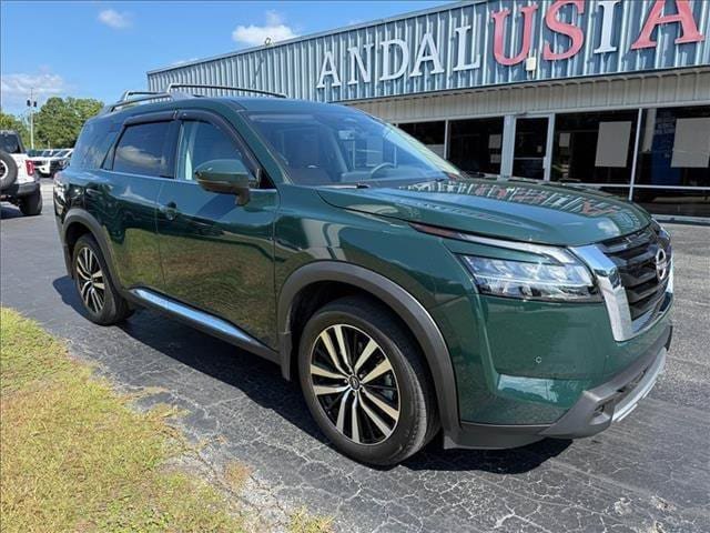 Used 2024 Nissan Pathfinder Platinum AWD/4WD image 27