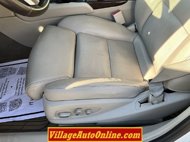 Used 2013 Cadillac XTS Premium AWD/4WD image 19