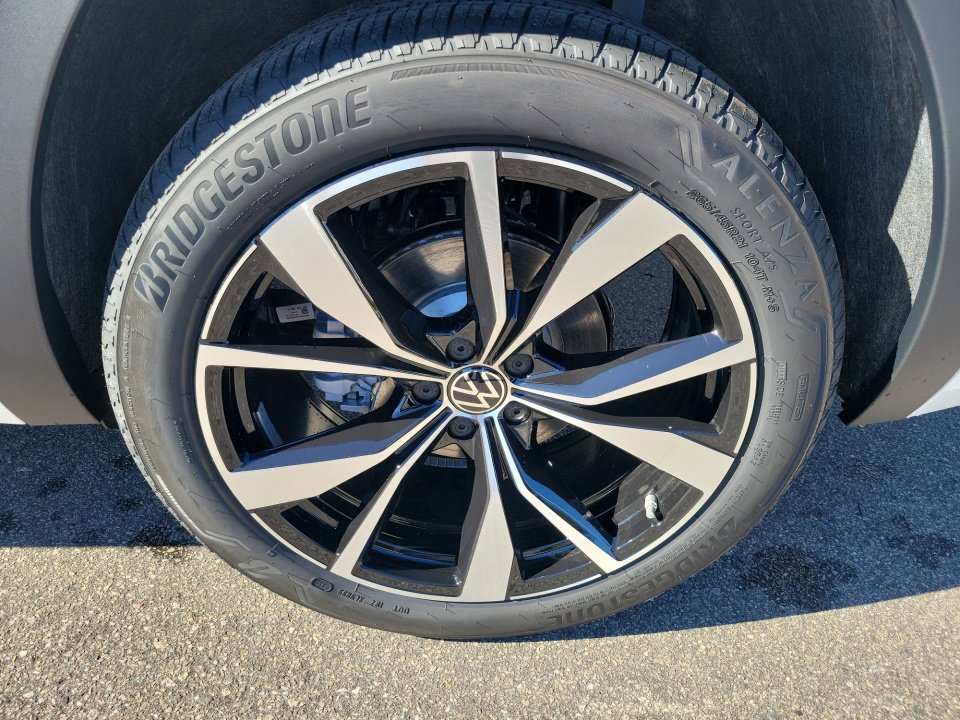 New 2026 Volkswagen Atlas SEL Premium R-Line image 22