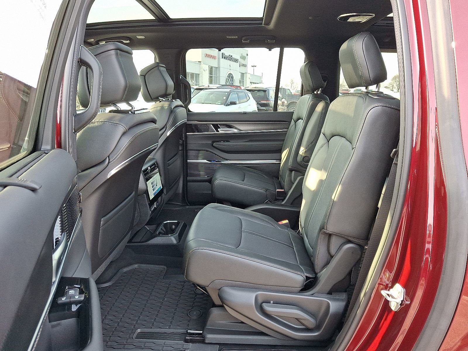 New 2026 Jeep Grand Wagoneer L Summit w/ Premium Group III image 7