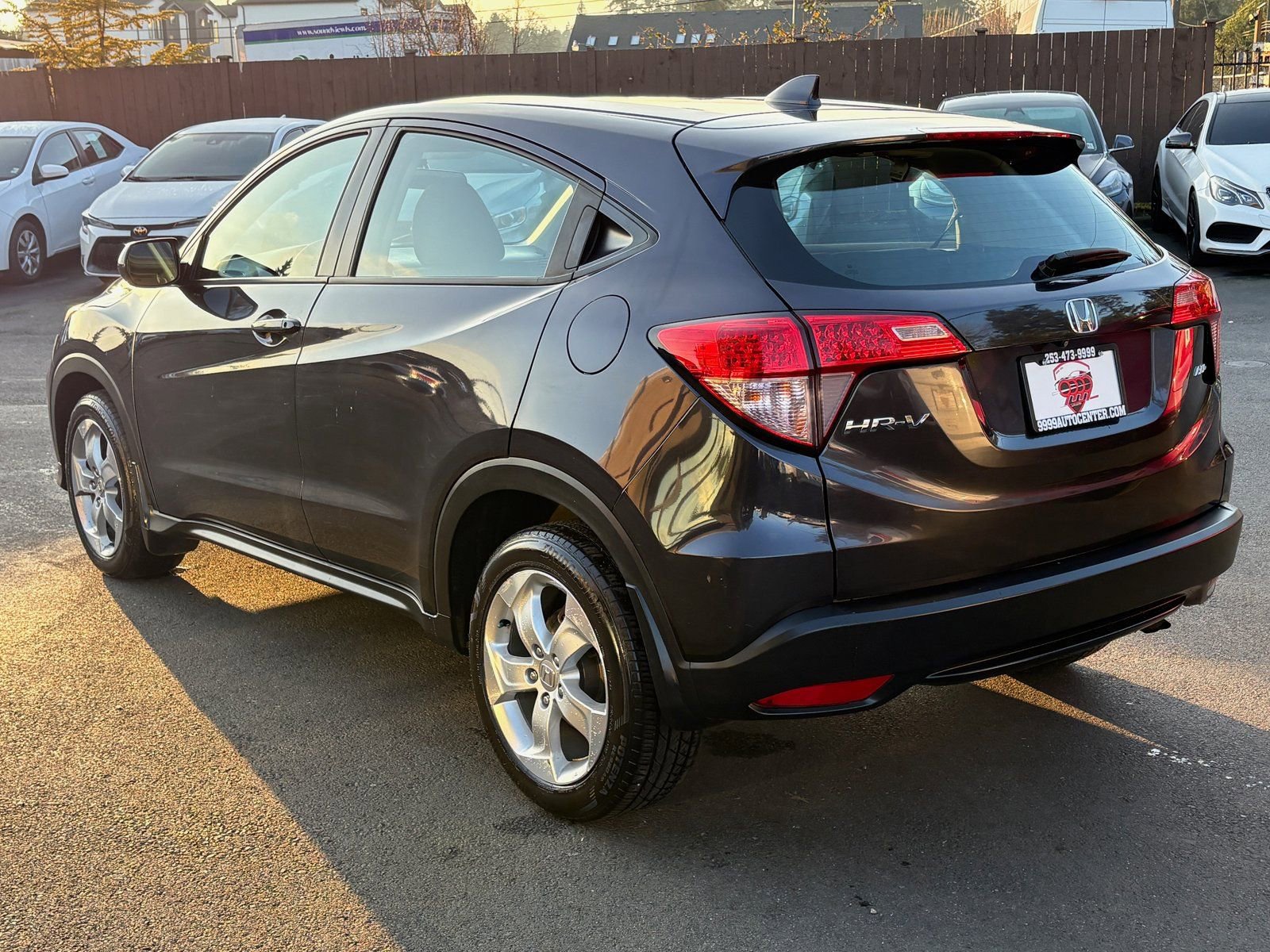 Used 2016 Honda HR-V LX image 5