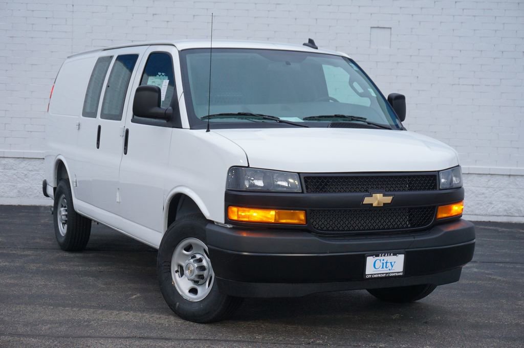 New 2025 Chevrolet Express 2500 w/ Driver Convenience Package RWD image 4