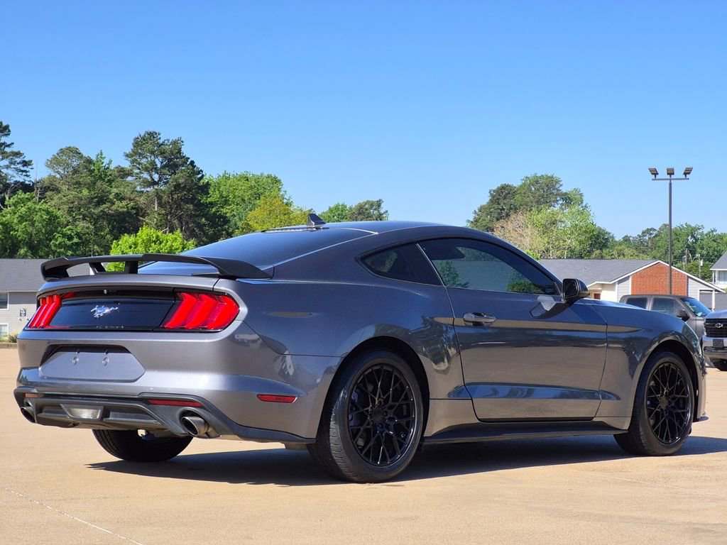 Used 2023 Ford Mustang Coupe RWD image 4